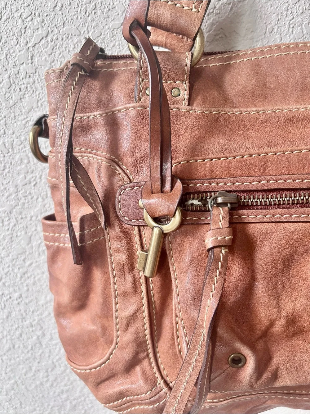 Fossil hobo shoulder